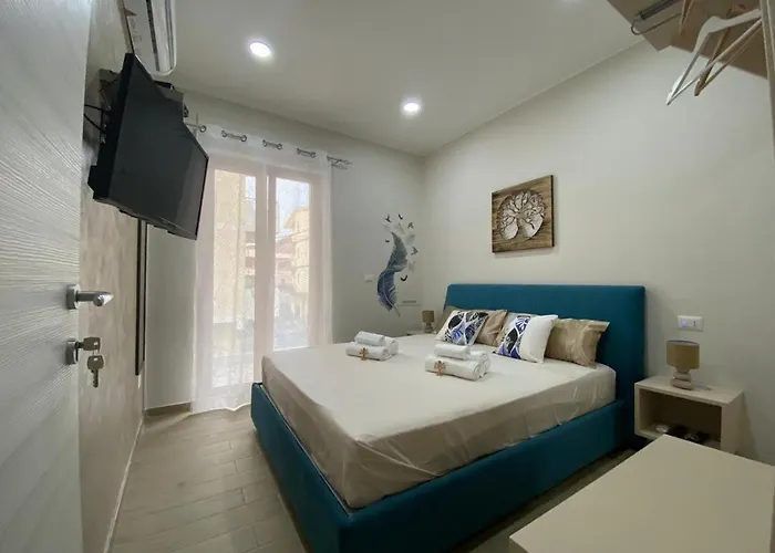 Mediterraneo לינה וארוחת בוקר 3*